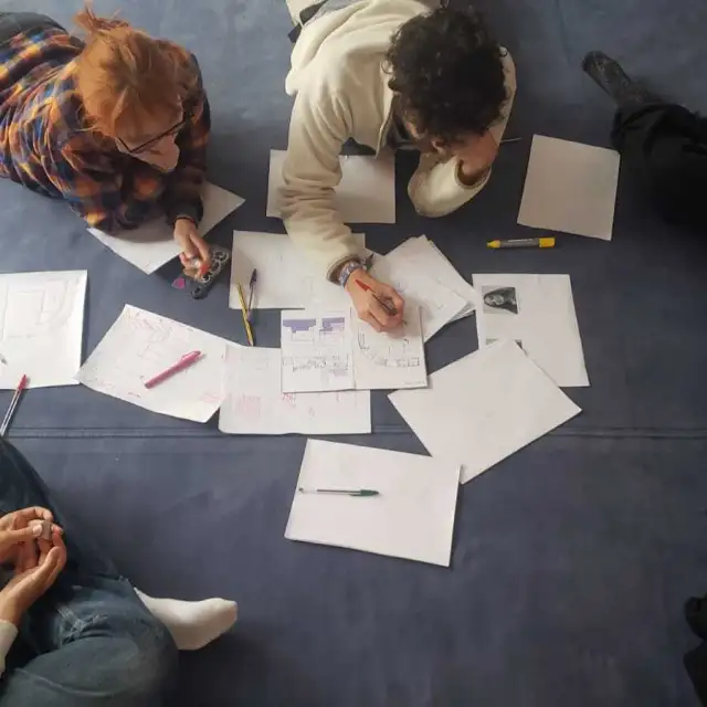 Collective gesture.s